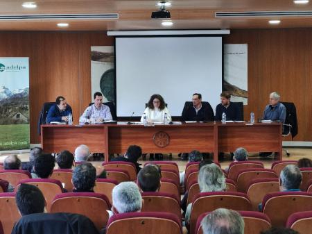 Imagen ADELPA ha renovado su Comisión Ejecutiva y la alcaldesa de Palo, Begoña...